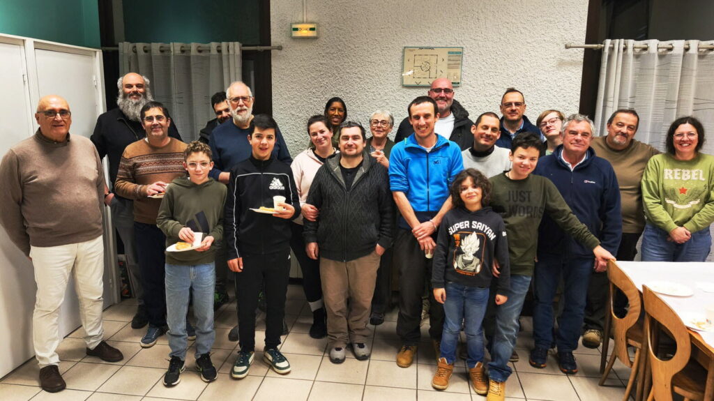 maquettistes du cheylas est-compose-d-une-vingtaine-de-personnes